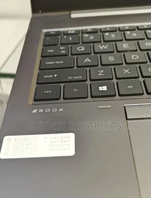 New Laptop HP ZBook Firefly 15 G7 16GB Intel Core i7 SSD 512GB
