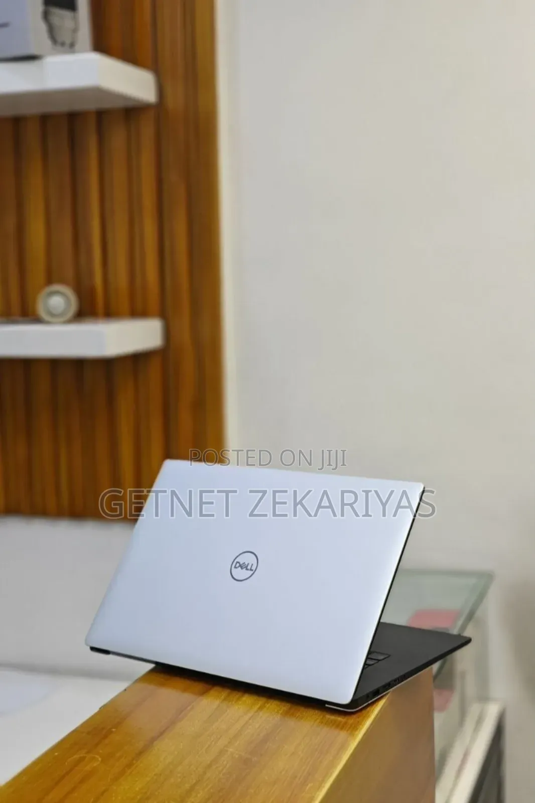 New Laptop Dell XPS 15 16GB Intel Core i9 SSD 512GB