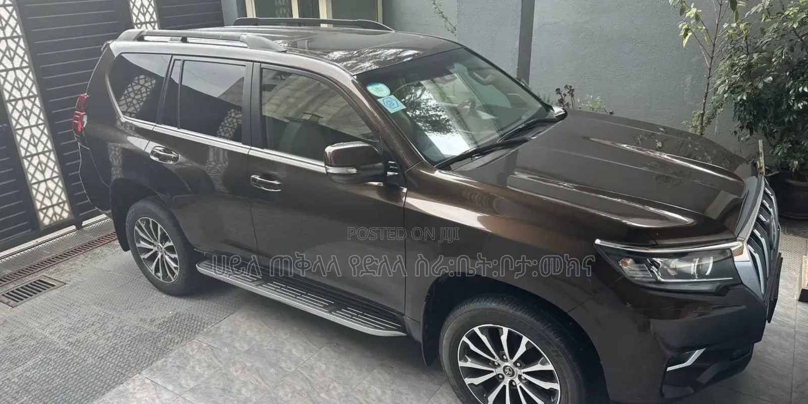 Toyota Land Cruiser Prado 2019 Pink
