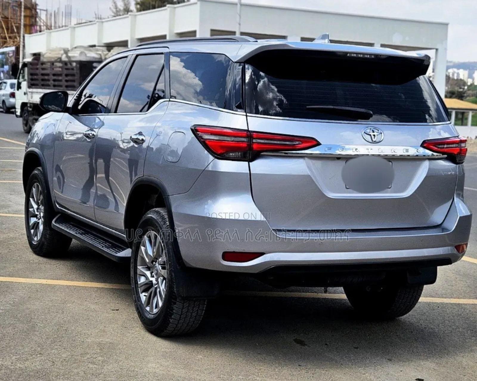 Toyota Fortuner 2023 Silver