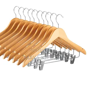 Hanger With Clips