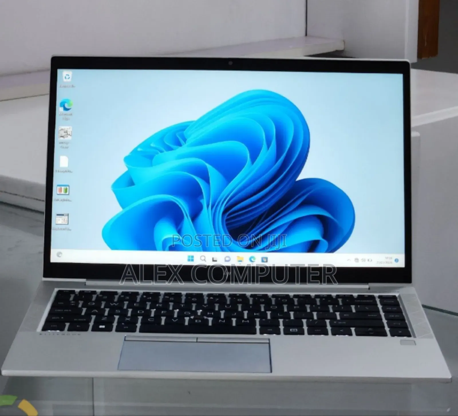 New Laptop HP EliteBook 840 G8 16GB AMD Ryzen 5 SSD 512GB