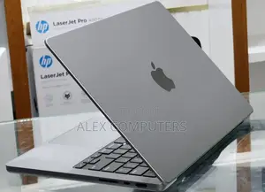 New Laptop Apple MacBook Pro M1 16GB Apple M1 Pro SSD 512GB