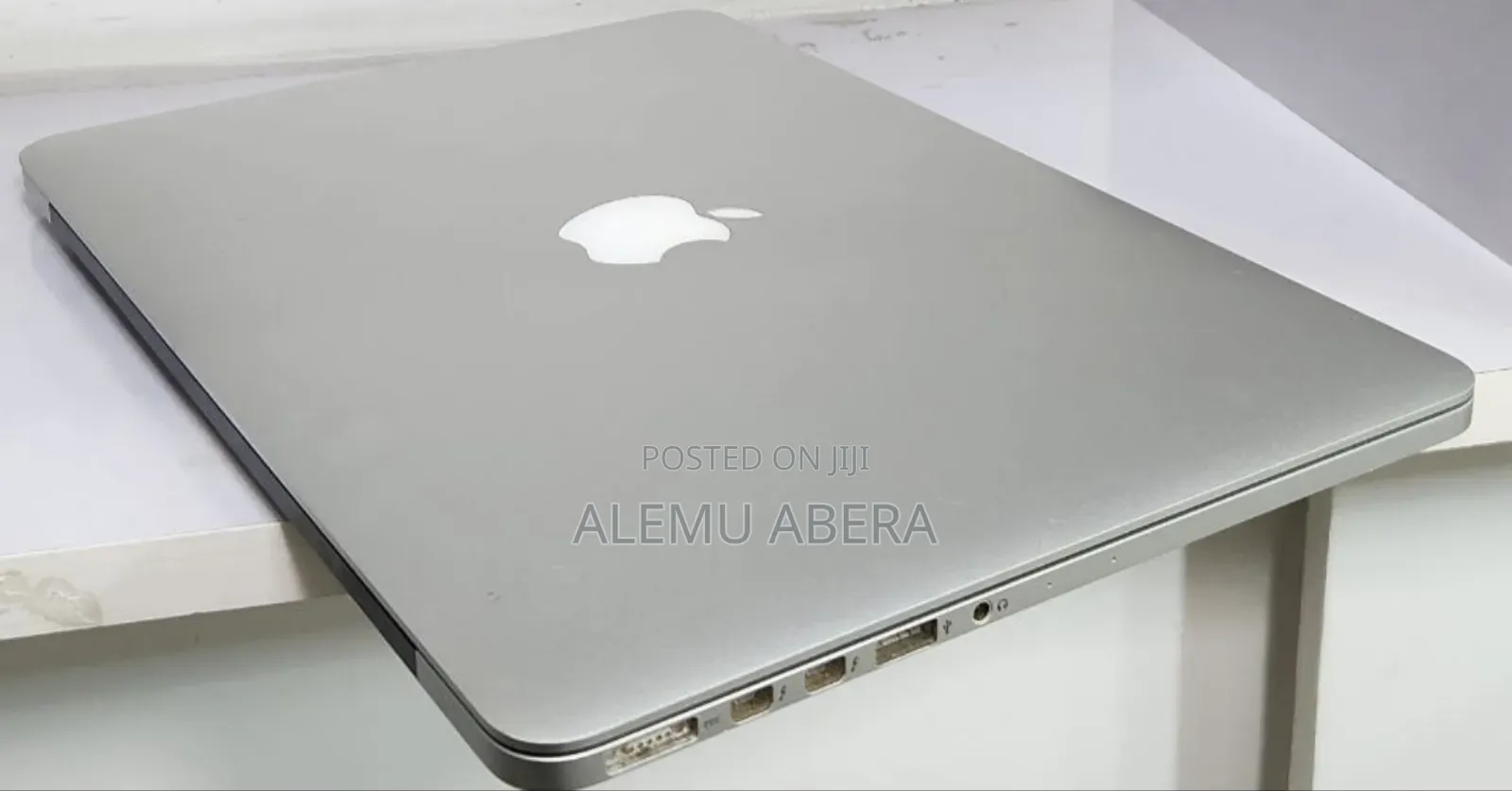 New Laptop Apple MacBook Pro 2015 8GB Intel Core i5 SSD 128GB
