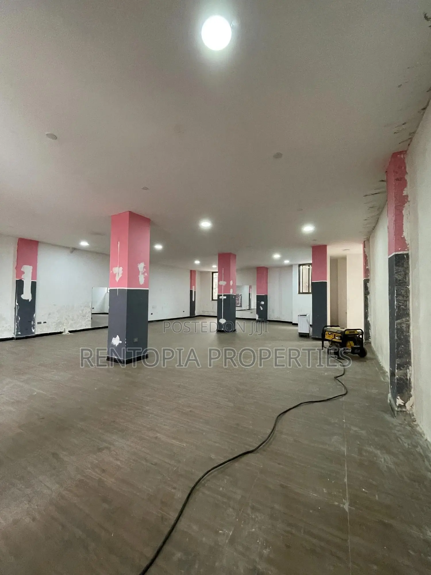 Supermarket,Showroom,Gym for Rent