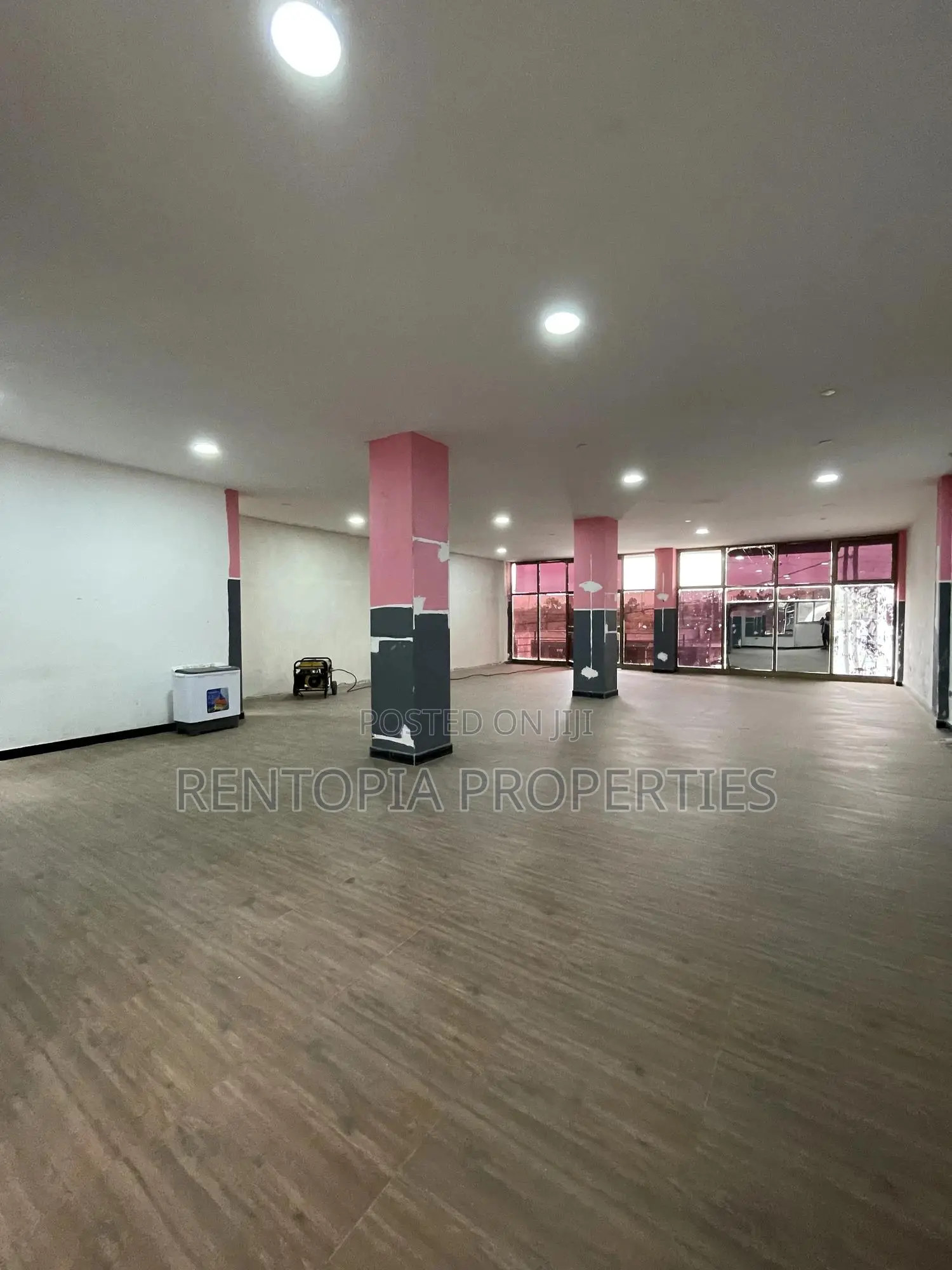 Supermarket,Showroom,Gym for Rent