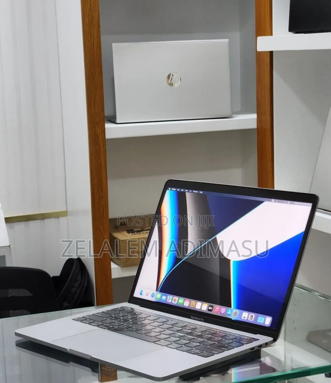 New Laptop Apple MacBook Pro M1 16GB Apple M1 Pro SSD 256GB