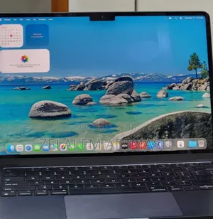 New Laptop Apple MacBook Air 2024 M3 13-inch 16GB Apple M3 SSD 512GB