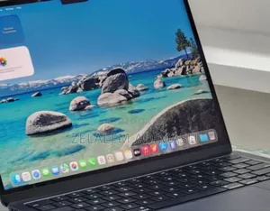 New Laptop Apple MacBook Air 2024 M3 13-inch 16GB Apple M3 SSD 512GB