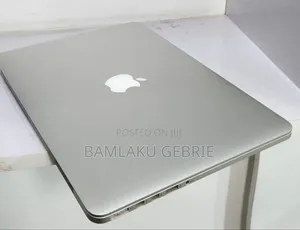New Laptop Apple MacBook Air 2015 8GB Intel Core i5 SSD 128GB