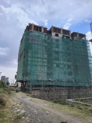 3bdrm Apartment in Yeka for sale