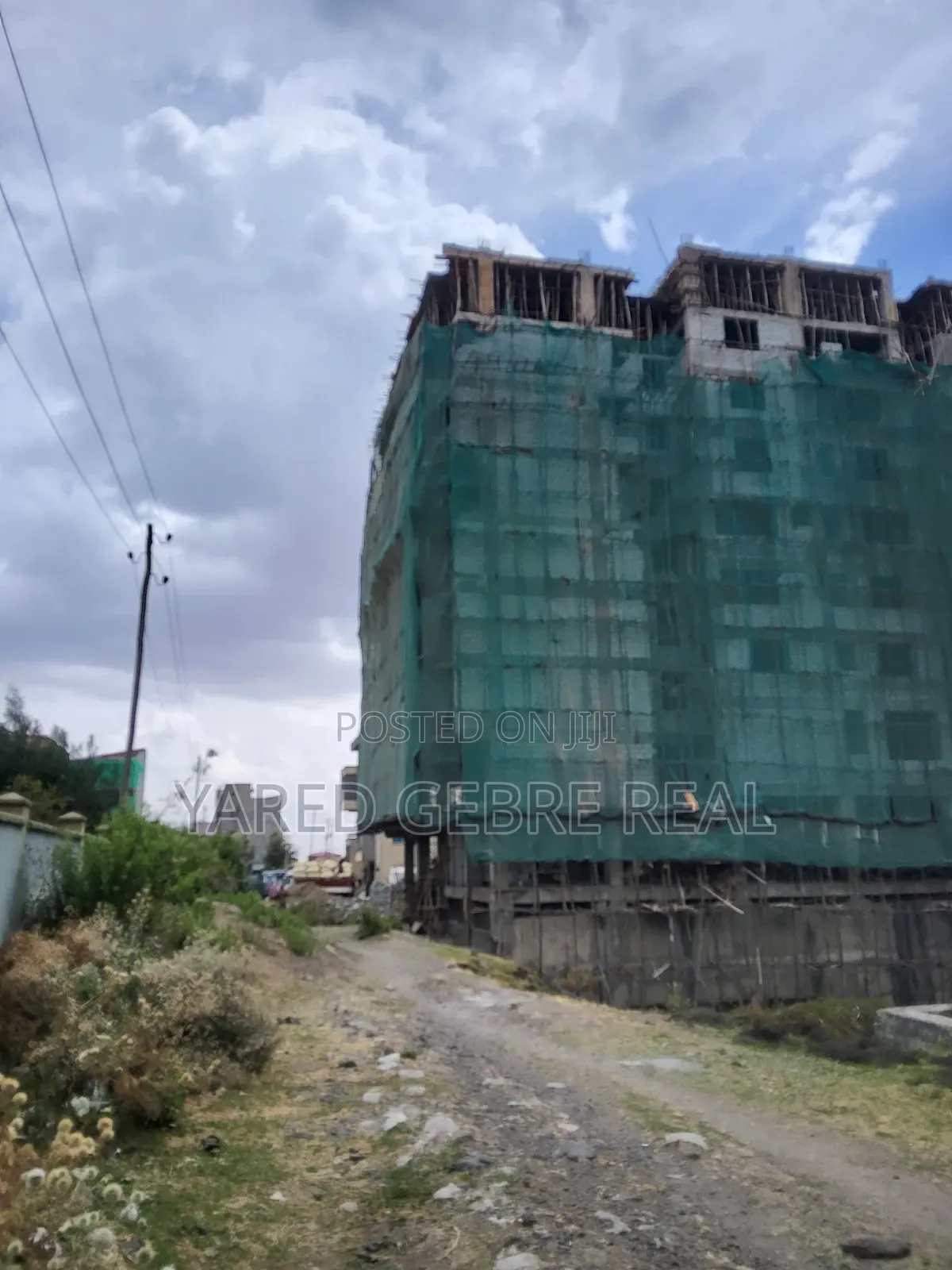 3bdrm Apartment in Yeka for sale