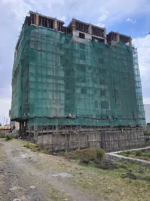 3bdrm Apartment in Yeka for sale