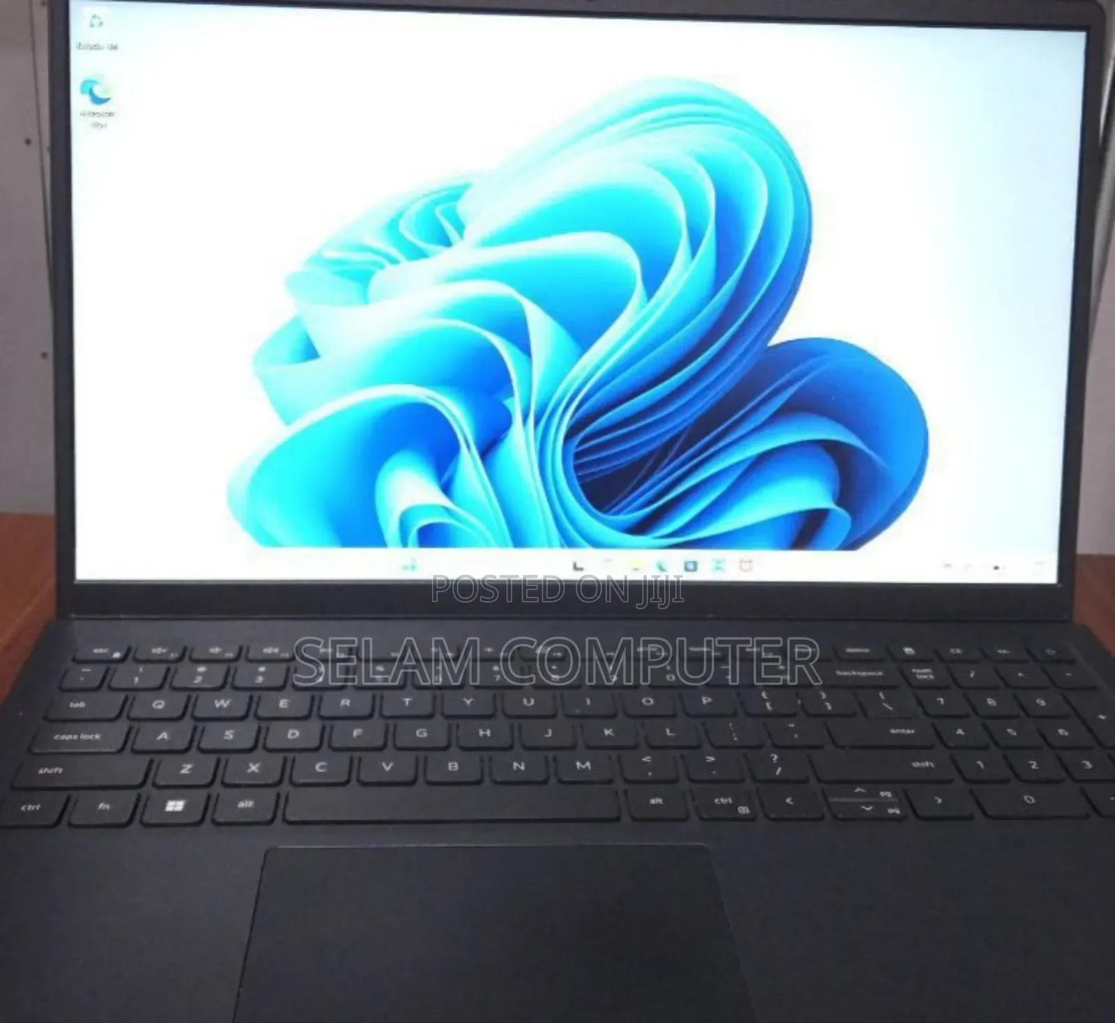 New Laptop Dell Inspiron 15 16GB AMD Ryzen 7 SSD 512GB