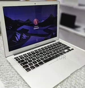 New Laptop Apple MacBook 2014 8GB Intel Core i7 SSD 512GB