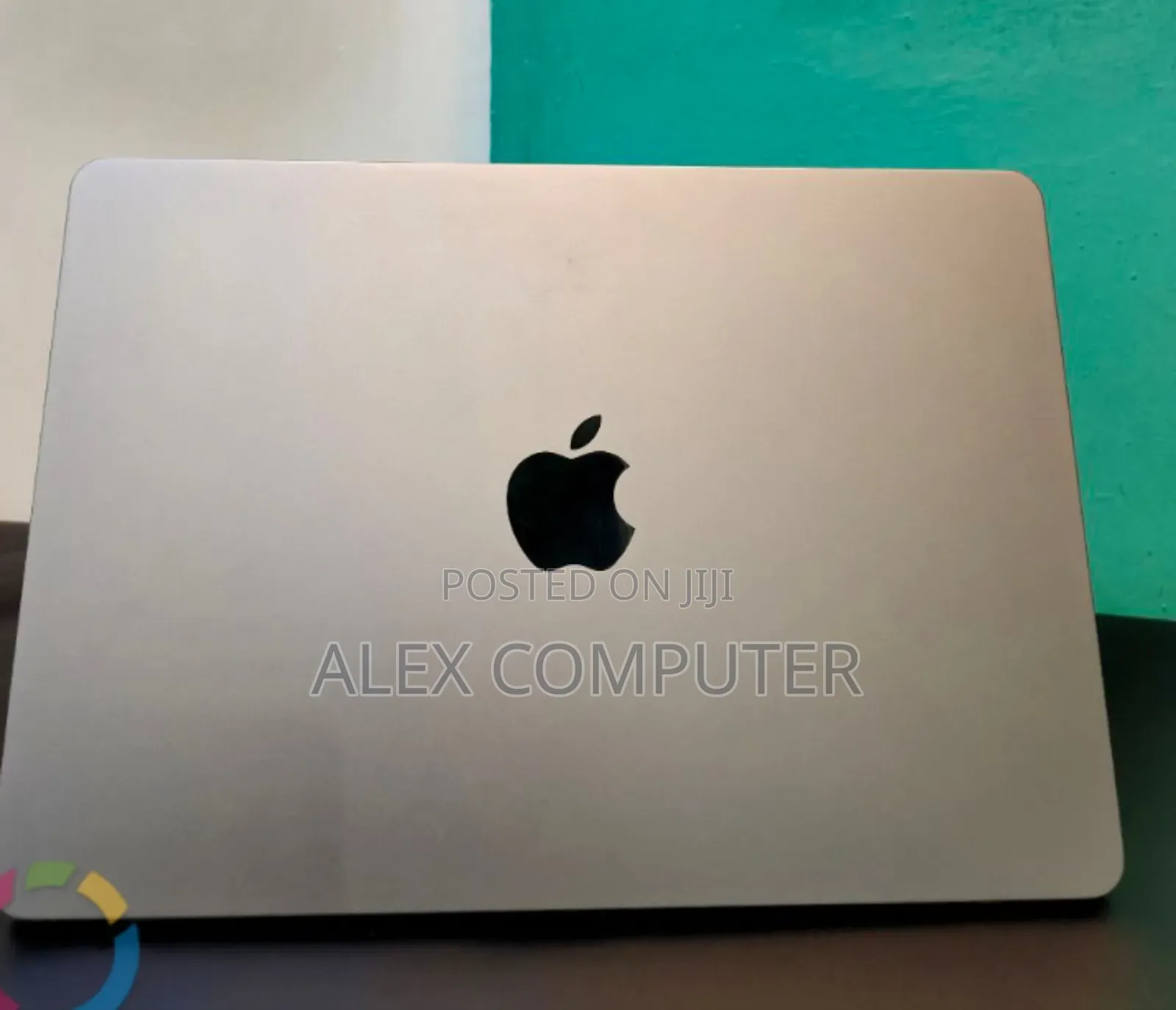 New Laptop Apple MacBook Air 2022 M2 8GB Apple M1 SSD 512GB