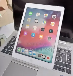 New Apple iPad Air 64 GB