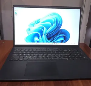 New Laptop Dell Inspiron 15 16GB AMD Ryzen 7 SSD 512GB