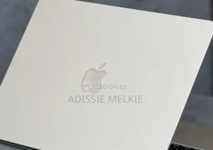 New Laptop Apple MacBook Air 2022 M2 8GB Apple M2 SSD 256GB