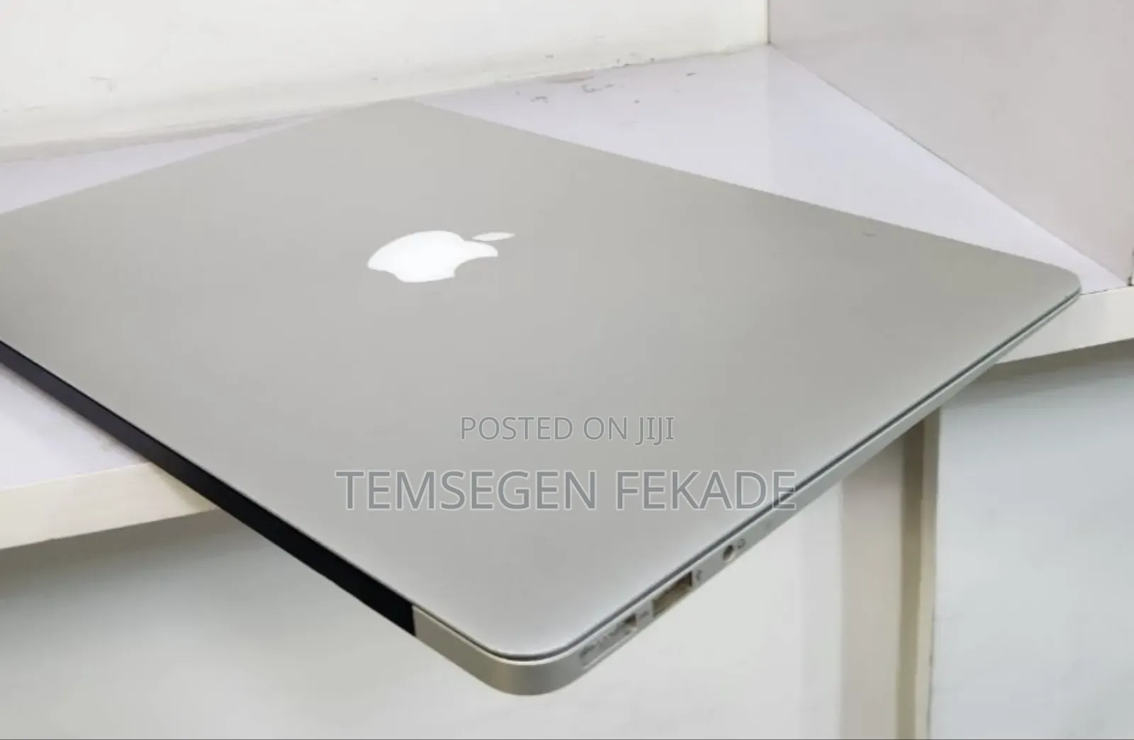 New Laptop Apple MacBook Air 2012 4GB Intel Core i5 SSD 128GB