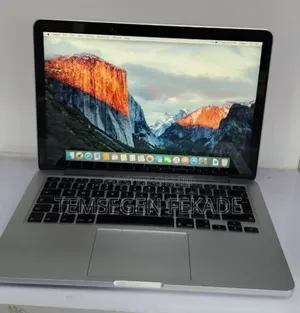 New Laptop Apple MacBook Pro 2015 8GB Intel Core i5 SSD 128GB