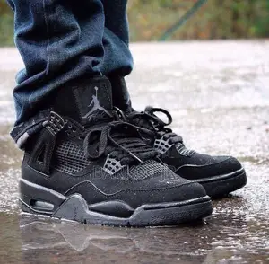 Air Jordan 4 Black Cat