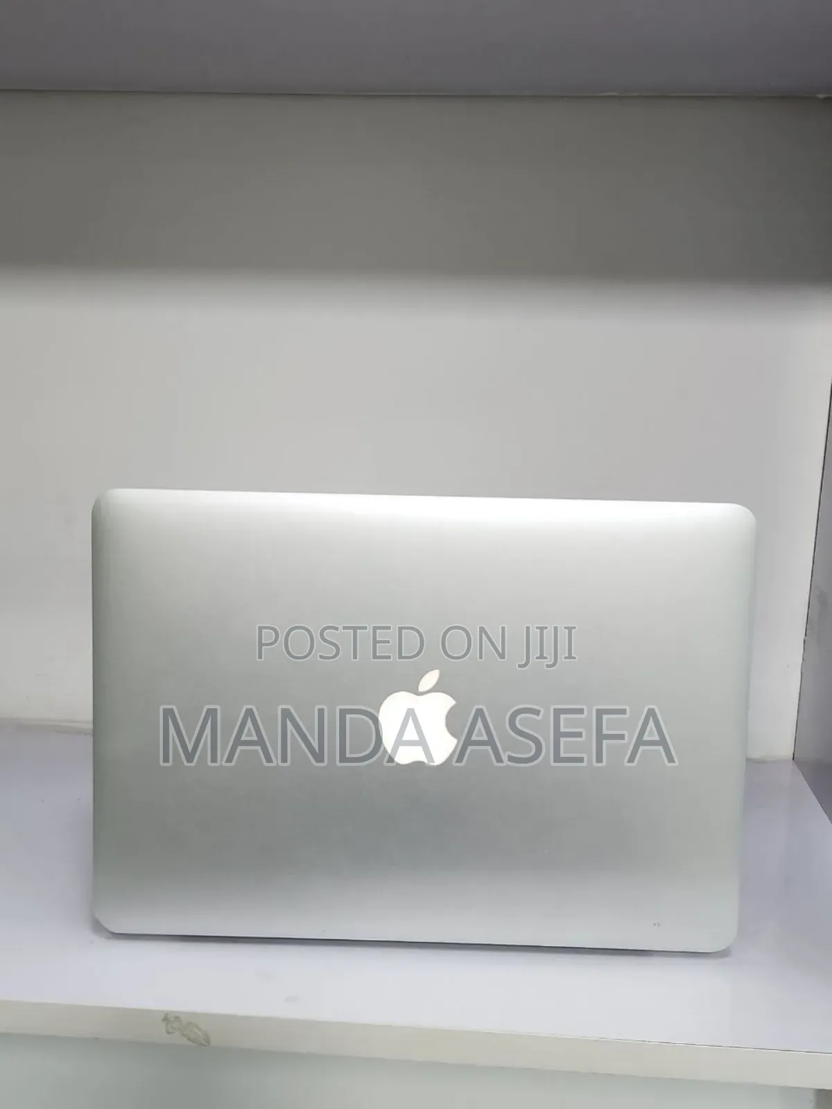 New Laptop Apple MacBook Pro 2015 8GB Intel Core i5 SSD 128GB
