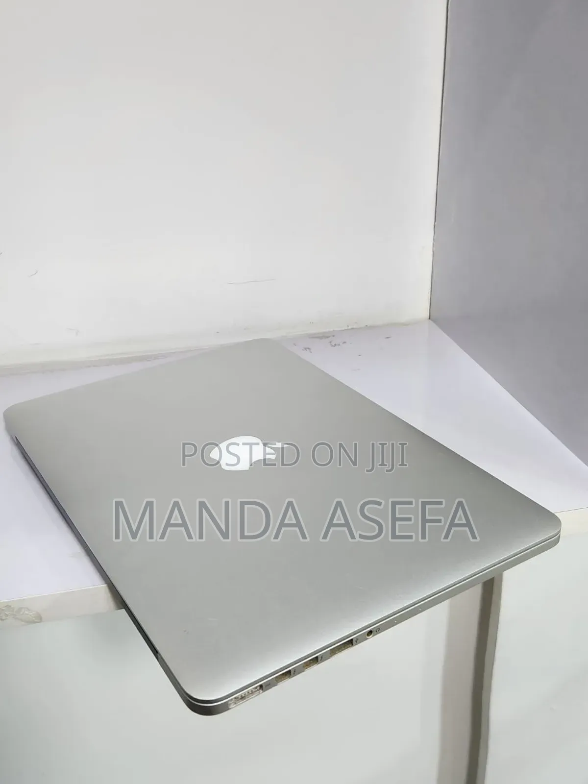 New Laptop Apple MacBook Pro 2015 8GB Intel Core i5 SSD 128GB