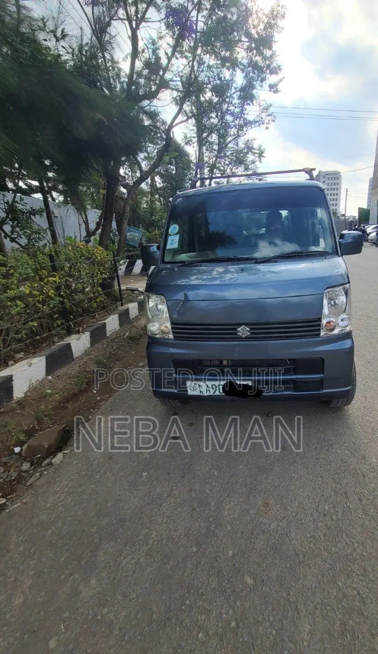 Suzuki Every Wagon 2012 Blue