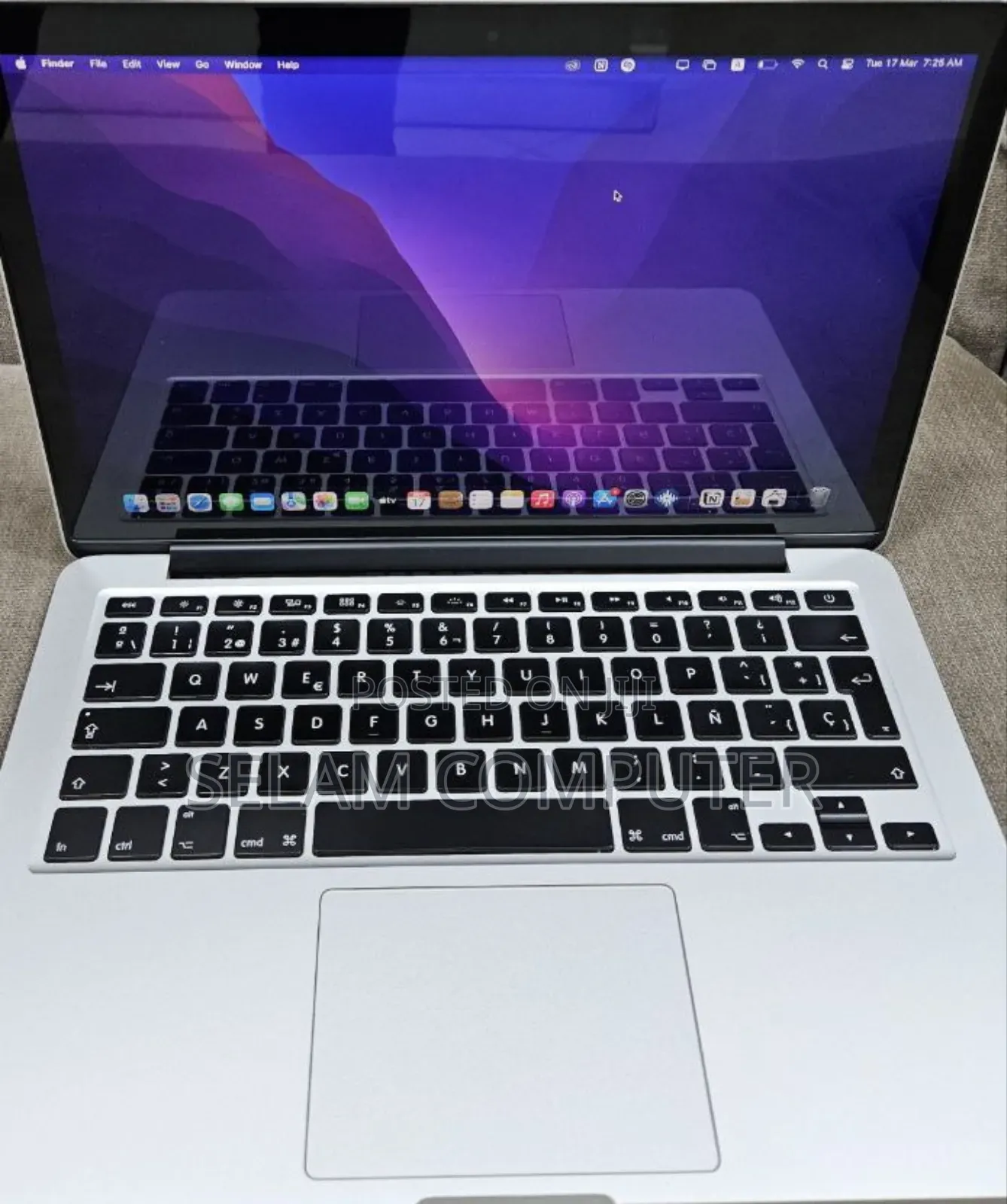 New Laptop Apple MacBook Pro 2017 8GB Intel Core i7 SSD 256GB