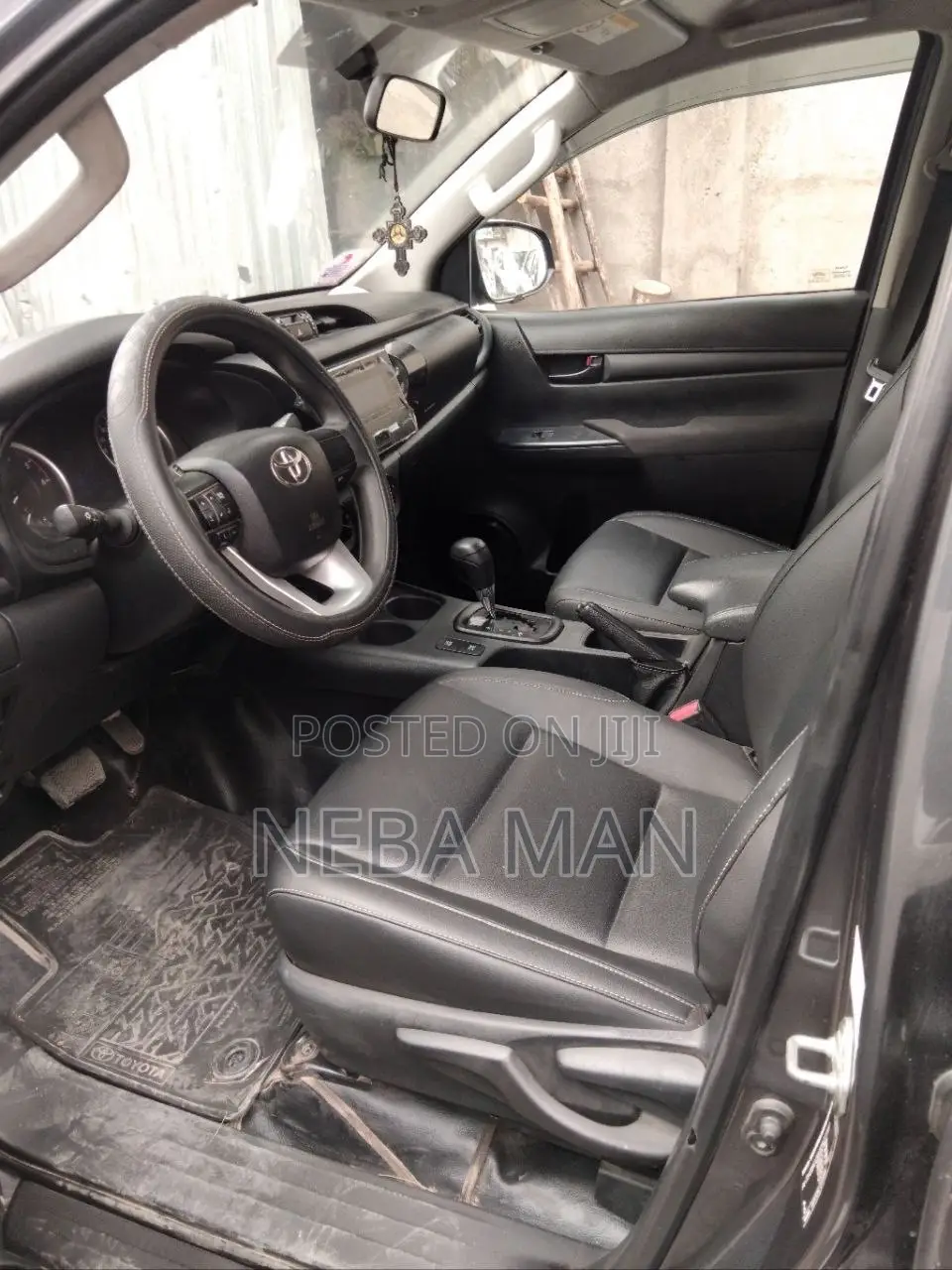 Toyota Hilux 2020 Gray