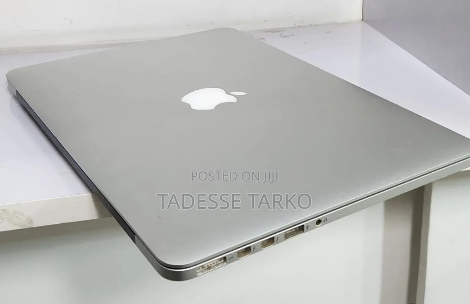 New Laptop Apple MacBook Pro 2015 8GB Intel Core i5 SSD 128GB