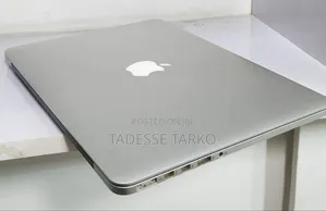 New Laptop Apple MacBook Pro 2015 8GB Intel Core i5 SSD 128GB
