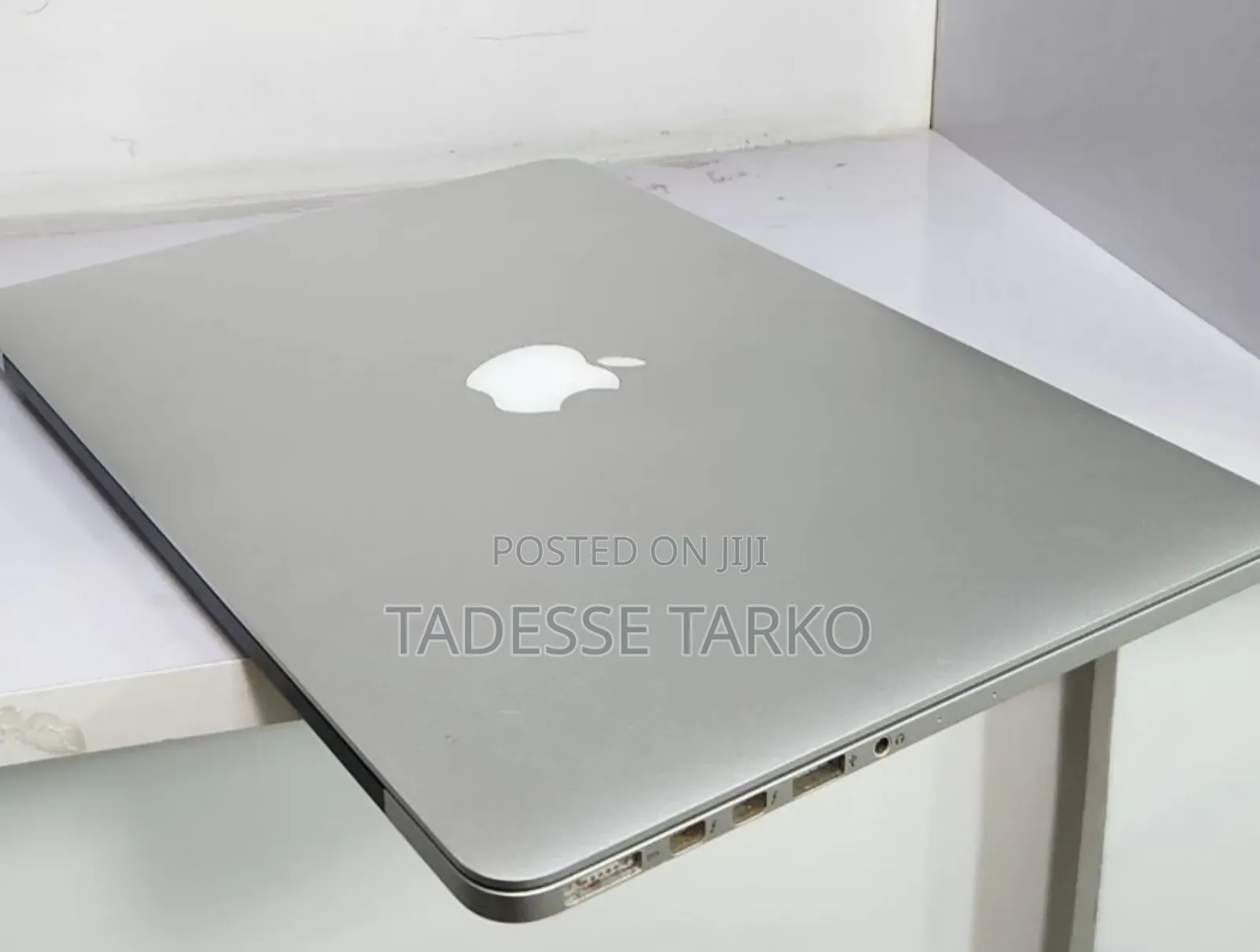 New Laptop Apple MacBook Pro 2015 8GB Intel Core i5 SSD 128GB
