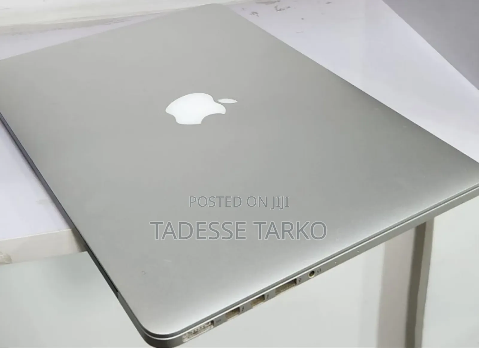 New Laptop Apple MacBook Pro 2015 8GB Intel Core i5 SSD 128GB
