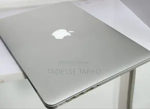 New Laptop Apple MacBook Pro 2015 8GB Intel Core i5 SSD 128GB