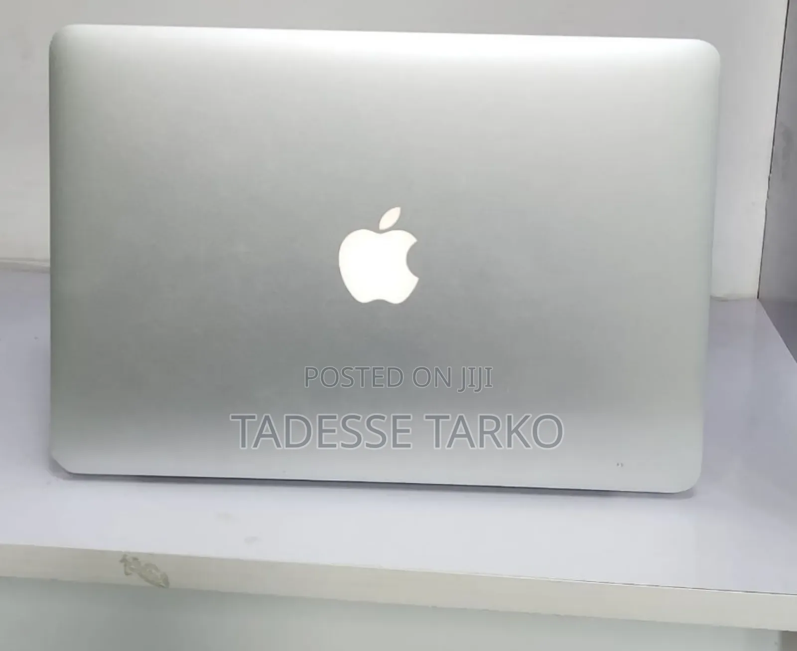 New Laptop Apple MacBook Pro 2015 8GB Intel Core i5 SSD 128GB