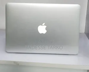 New Laptop Apple MacBook Pro 2015 8GB Intel Core i5 SSD 128GB
