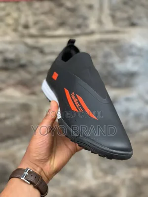 New Arrival TBL Tianbaoloun Black Futsal Soccer Cleats