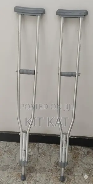 Adjustable Lightweight Aluminum Underarm Crutches
