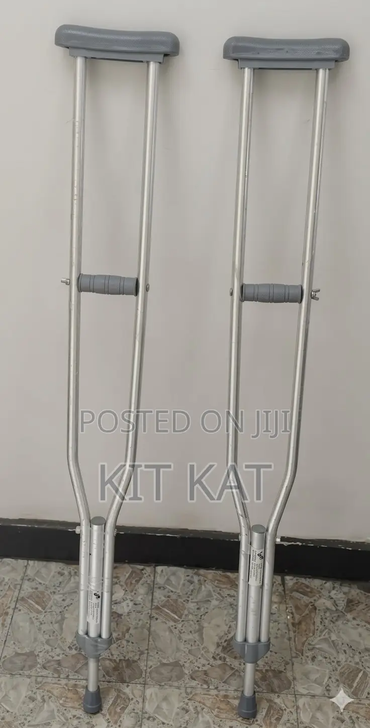 Adjustable Lightweight Aluminum Underarm Crutches