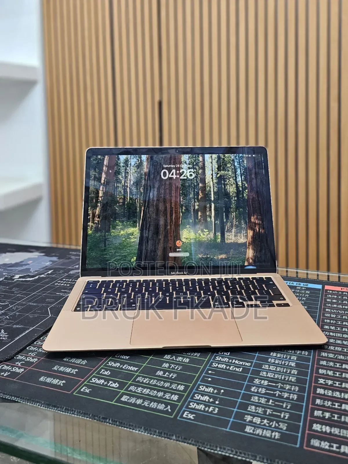 New Laptop Apple MacBook Air 2020 M1 8GB Apple M1 SSD 256GB