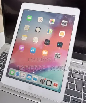 New Apple iPad Air 64 GB Silver