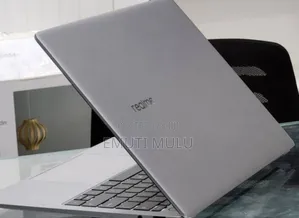 New Laptop HP Pavilion 15 8GB Intel Core i5 SSD 512GB