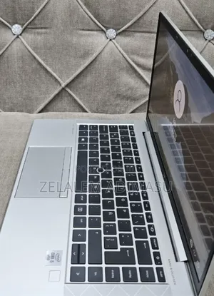New Laptop HP EliteBook 840 G7 16GB Intel Core i5 SSD 512GB