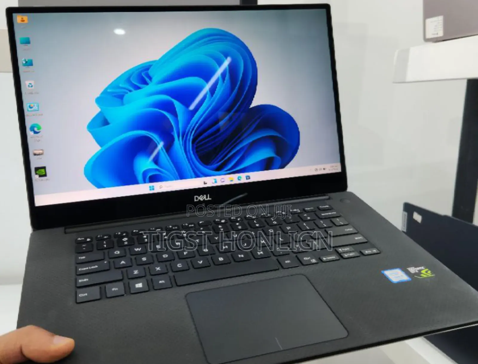 New Laptop Dell XPS 15 16GB Intel Core i7 SSD 512GB