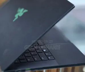 New Laptop Razer Blade 16GB Intel Core i7 SSD 512GB