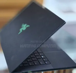 New Laptop Razer Blade 16GB Intel Core i7 SSD 512GB
