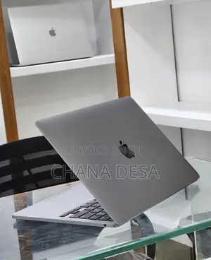 New Laptop Apple MacBook Pro 2022 M2 8GB Apple M2 SSD 256GB