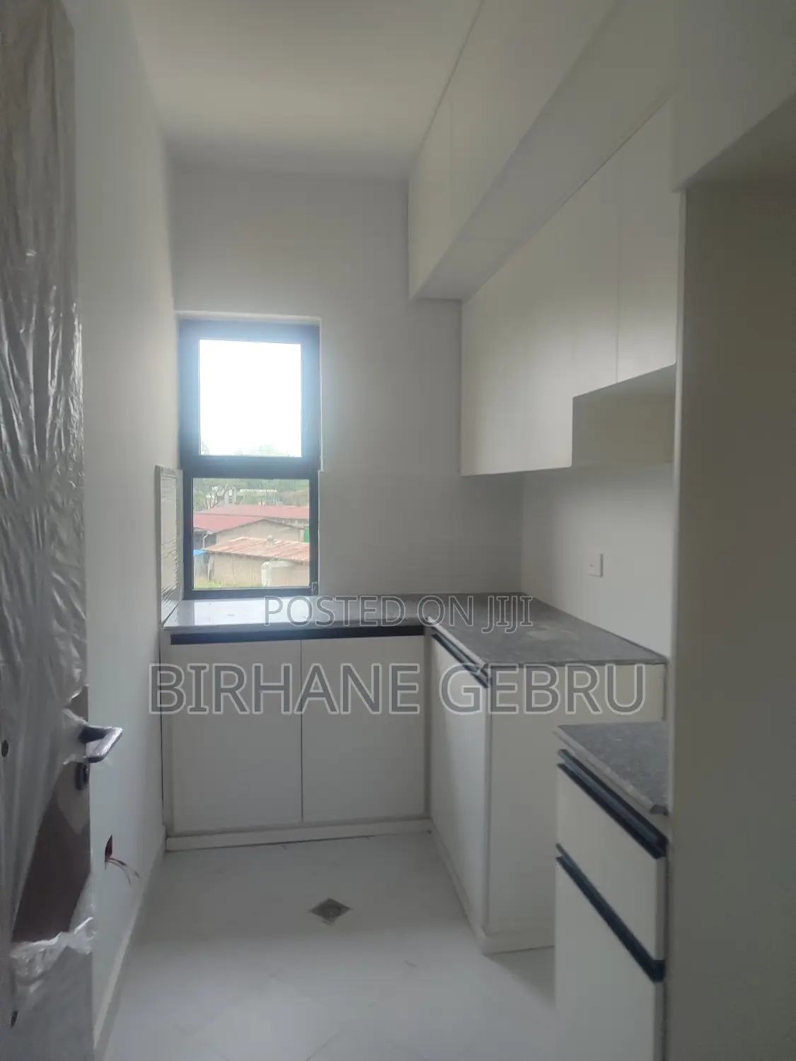 1bdrm Apartment in Luxuru Apartiment, Bole for rent
